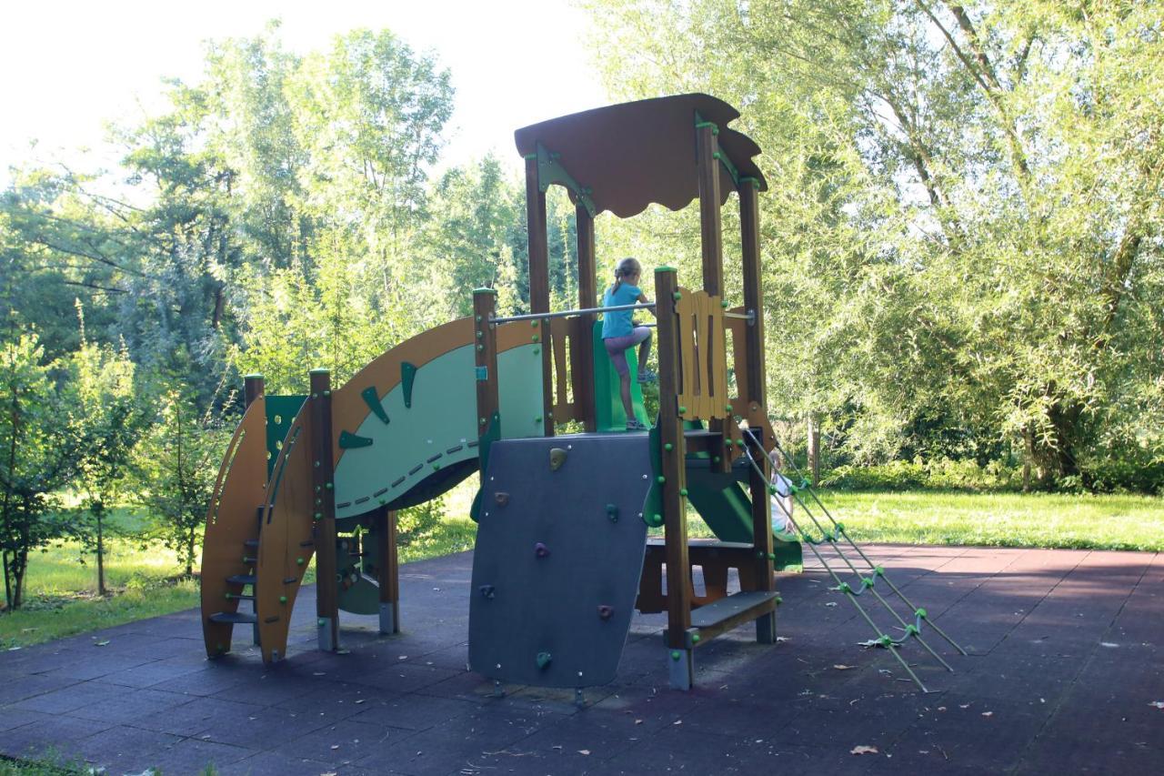 Camping L'Ilot Du Chail Sansais Luaran gambar