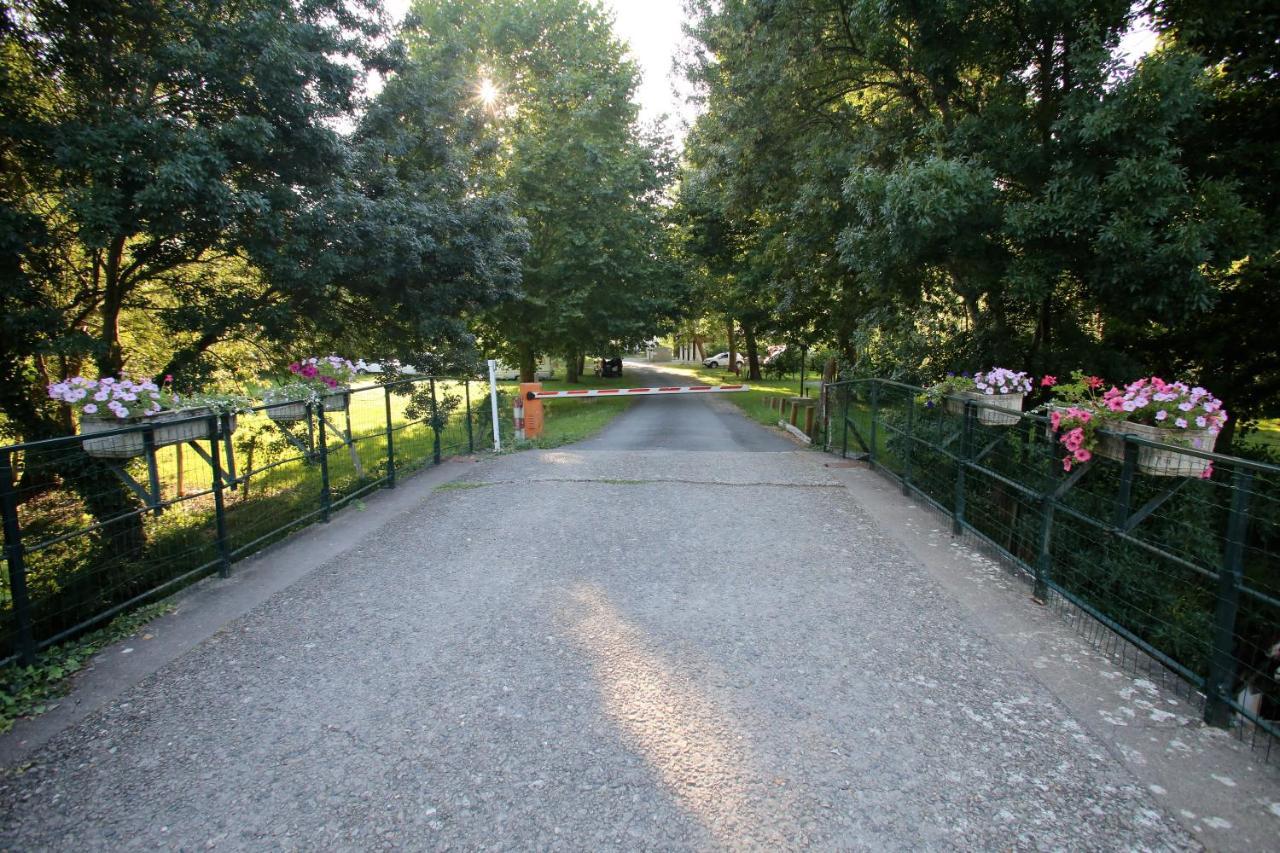 Camping L'Ilot Du Chail Sansais Luaran gambar