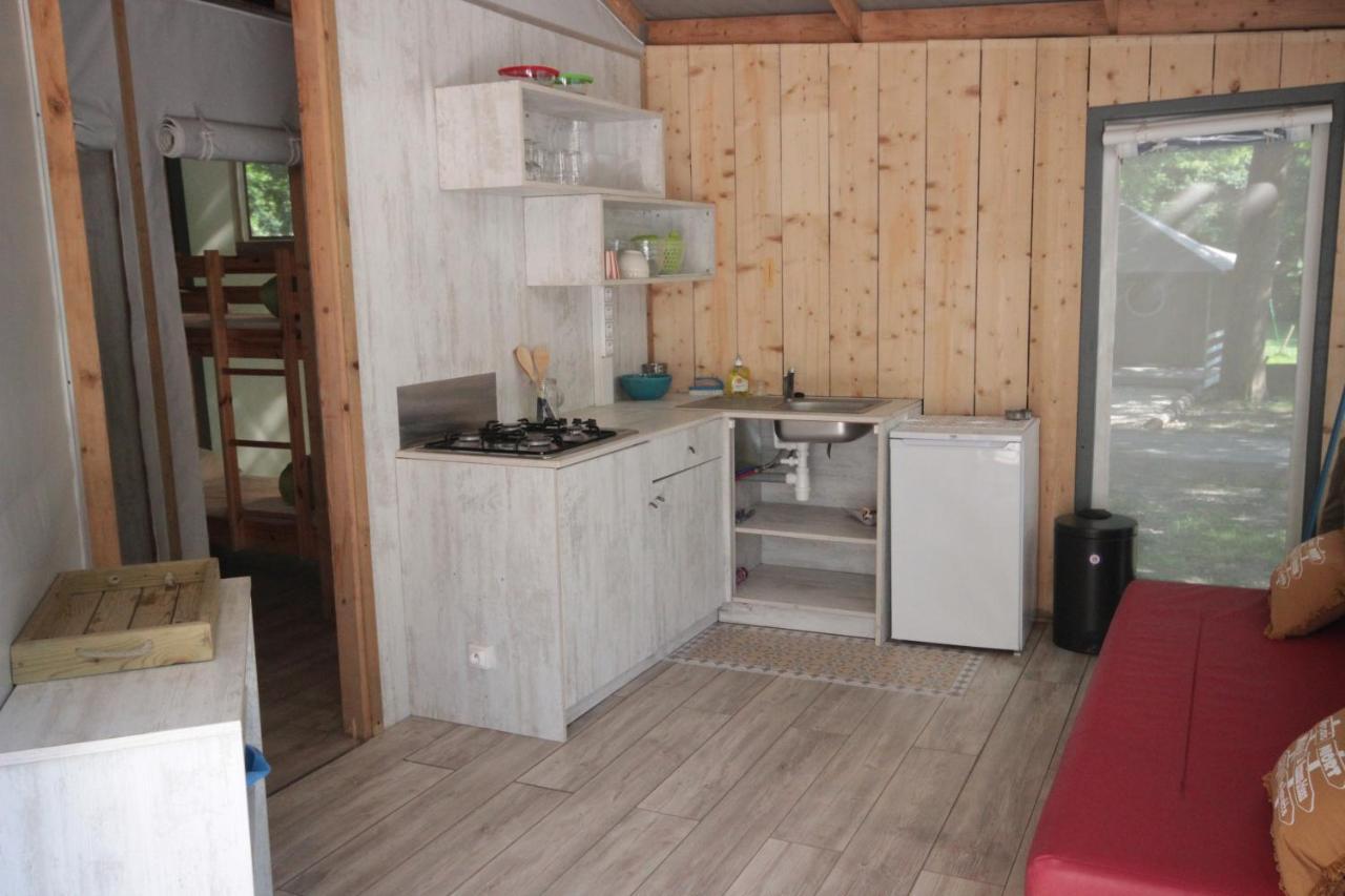 Camping L'Ilot Du Chail Sansais Luaran gambar