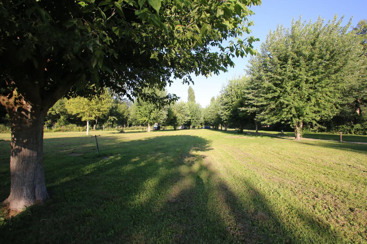 Camping L'Ilot Du Chail Sansais Luaran gambar