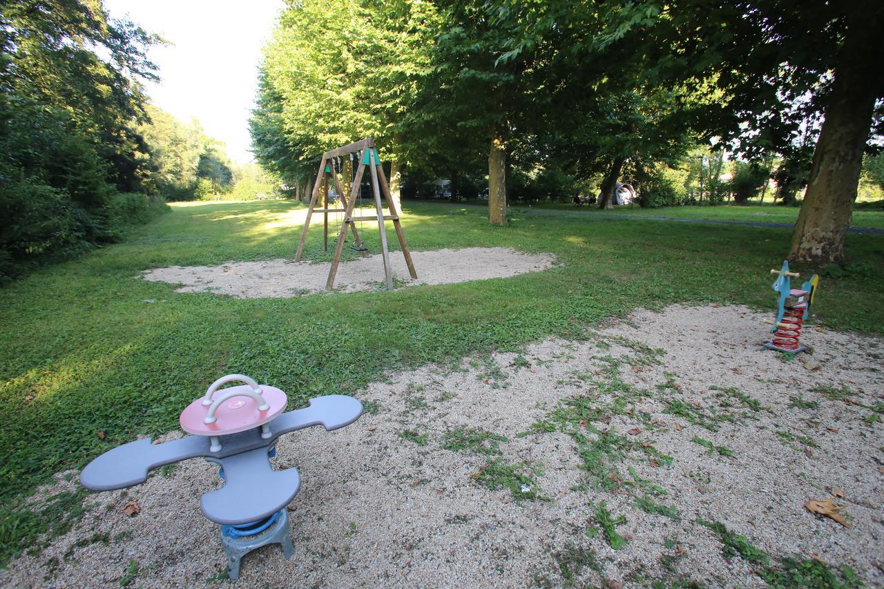 Camping L'Ilot Du Chail Sansais Luaran gambar